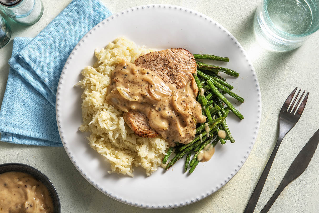 Turkey au Poivre with creamy cauliflower mash