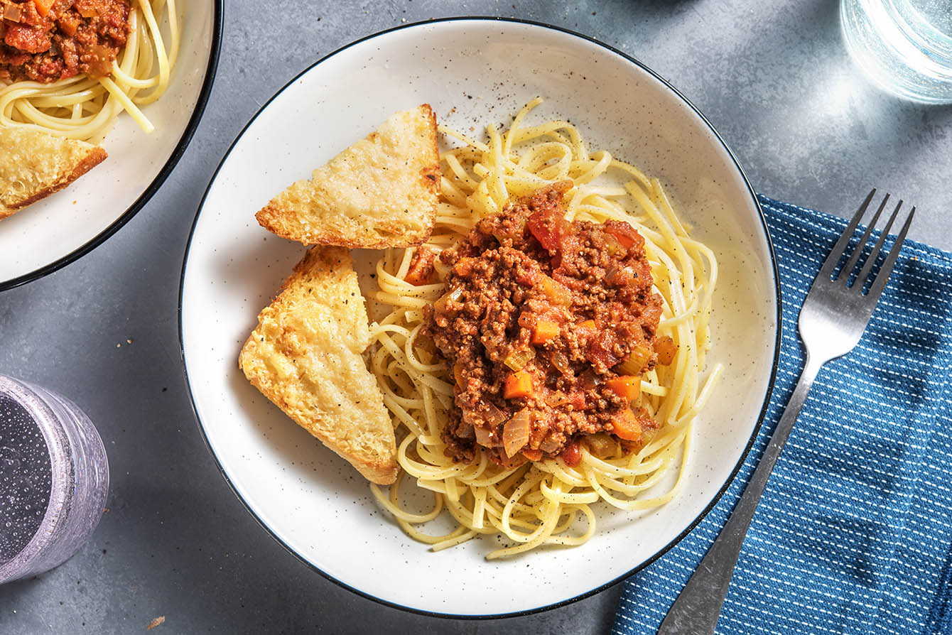 Slow Cooker Beef Ragu with linguine pasta
